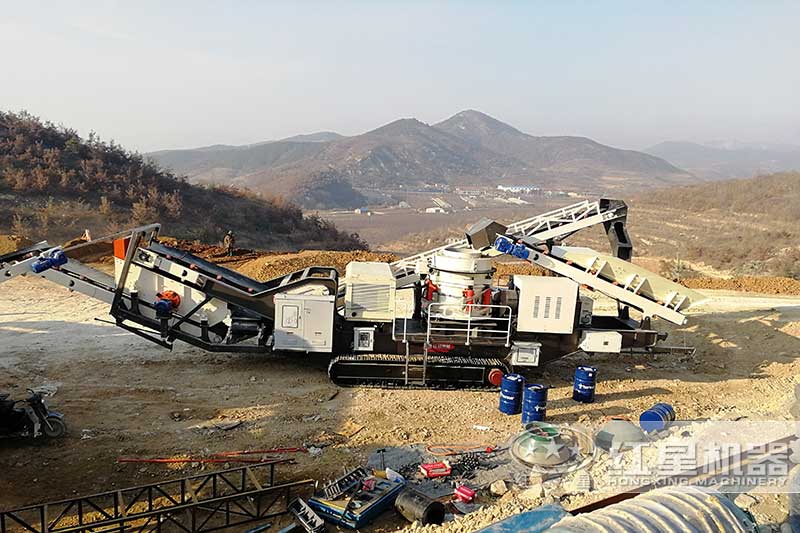 履帶移動圓錐破碎機(jī)現(xiàn)場 履帶移動圓錐破碎機(jī)現(xiàn)場