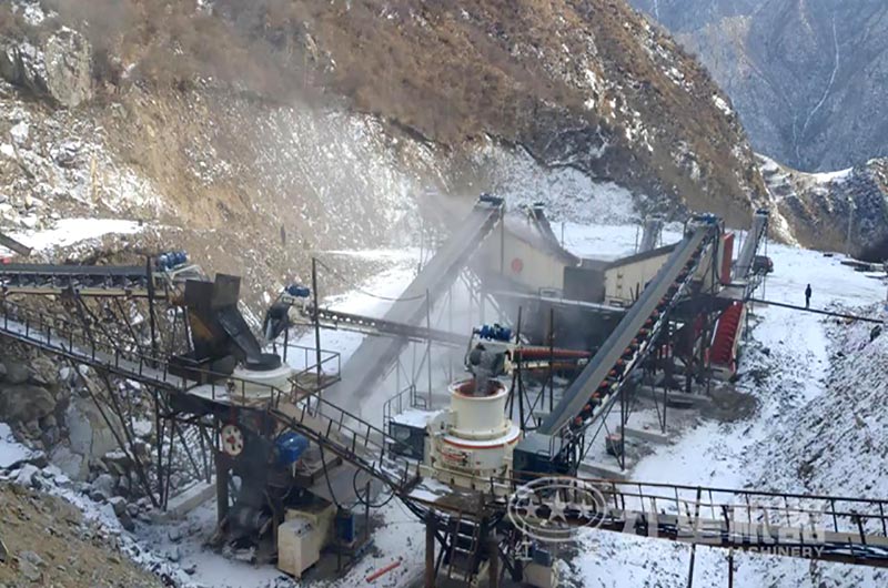 四川花崗巖制砂生產(chǎn)線現(xiàn)場 四川花崗巖制砂生產(chǎn)線現(xiàn)場