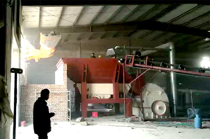 PCX液壓重錘破現(xiàn)場(chǎng)圖1 PCX液壓重錘破現(xiàn)場(chǎng)圖1