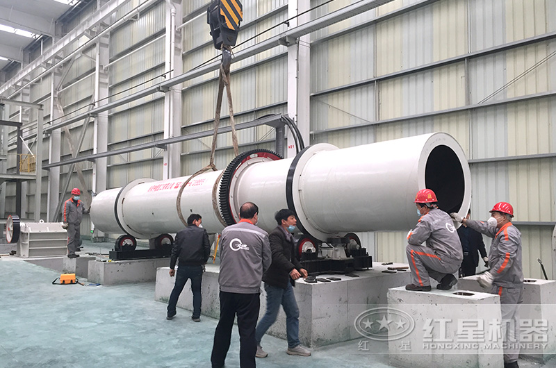 烘干機(jī)安裝現(xiàn)場(chǎng) 烘干機(jī)安裝現(xiàn)場(chǎng)