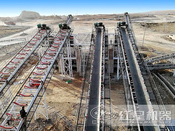 輸送機安裝、調試現(xiàn)場